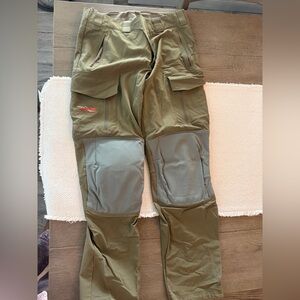 Sitka Men's Olive and Gray Cargo Hunting Pants